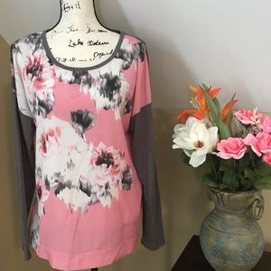 😍apt. 9 Floral Top